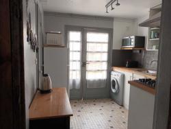 Nénaine : Maison Plage, trois chambres, patio