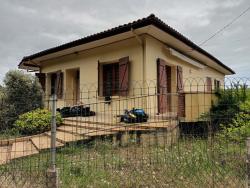463 - Maison sous-sol et garages