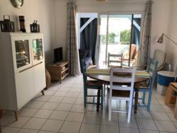 Chalut 8 : Duplex Plage, deux chambres, terrasse et parking