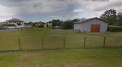 464 - Terrain avec garage et grange, saint julien en born
