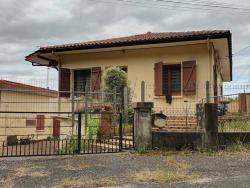 463 - Maison sous-sol et garages