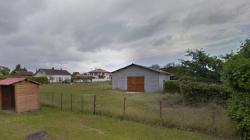 464 - Terrain avec garage et grange, saint julien en born