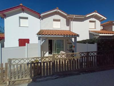 Garolle 7 : Duplex Plage, deux chambres, terrasse et parking